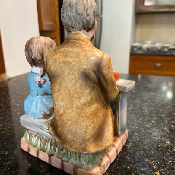 Figurine Vintage Norleans Porcelain Old Man & Child Praying Figurine Japan Rare - Picture 3 of 7